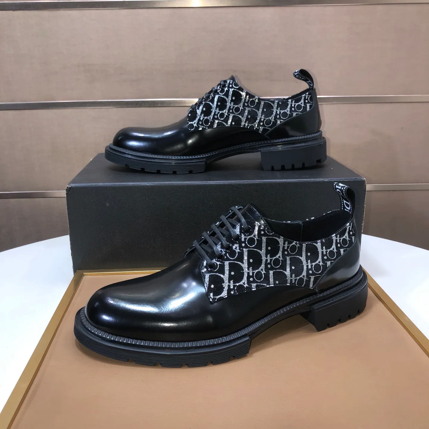 Men's shoes 💰720💰[Dior] (water-dyed cowhide lining) Dior original 1:1 high-quality factory, imported original materials, imported raw cowhide, water-dyed cowhide lining, original TPU outsole, code number: 38-44 (45 customized)